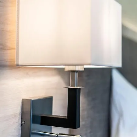 Apartament Hoekis-zimmervermietung 2 *